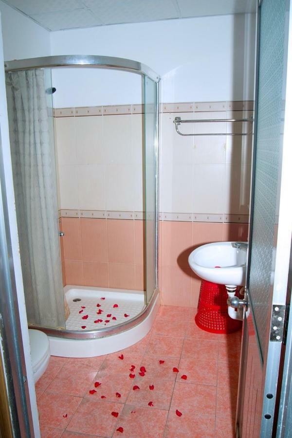 Thanh Ngoc Hotel Nha Trang Exterior foto
